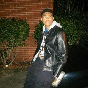 Meet your Posher, Thomas